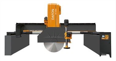 Horisontaalse teraga plokkide lõikemasin